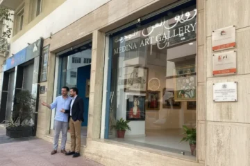 Medina Art Gallery Tanger : La Galerie Incontournable qui a Révolutionné la Scène Artistique Marocaine
